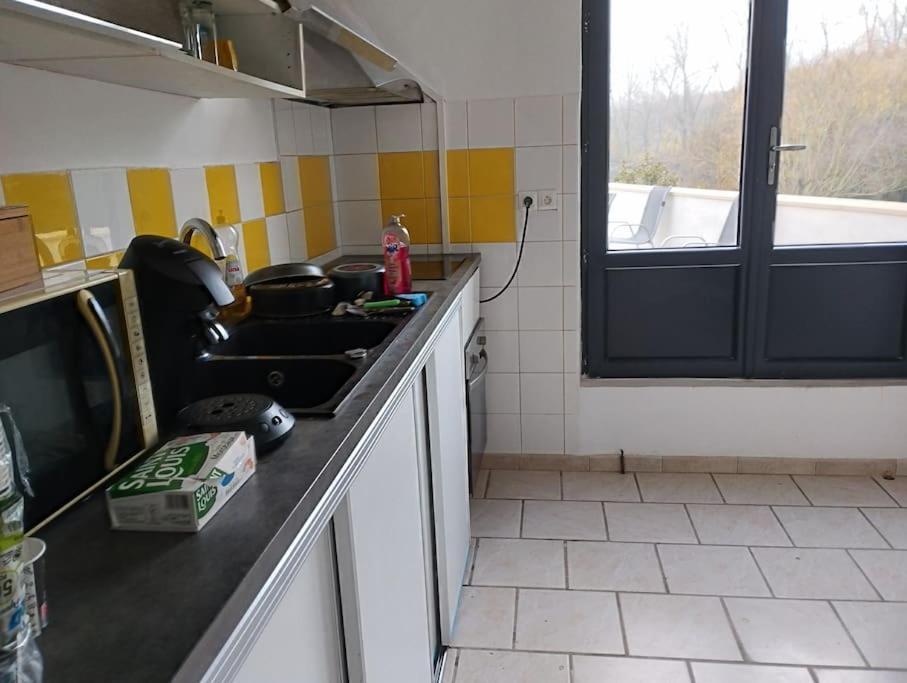 Appartement Agreable Maison Avec Parking Gratuit à Amiens Extérieur photo